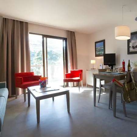Pierre & L'archipel 3*